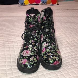 Mossimo Supply Co. size 11 floral combat boots